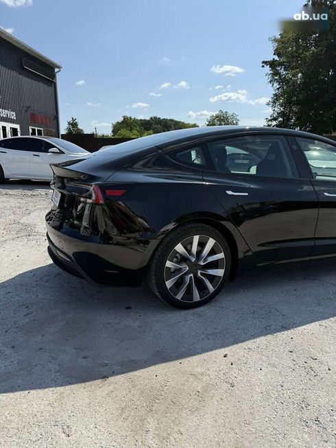 Tesla Model 3 2024 - фото 13