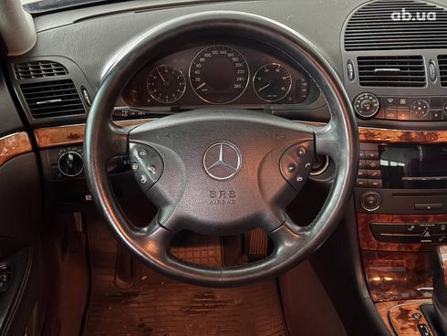 Mercedes-Benz E-Класс 2004 серый - фото 55