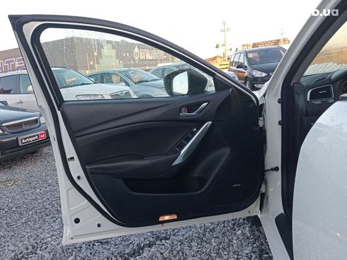 Mazda 6 2016 белый - фото 11