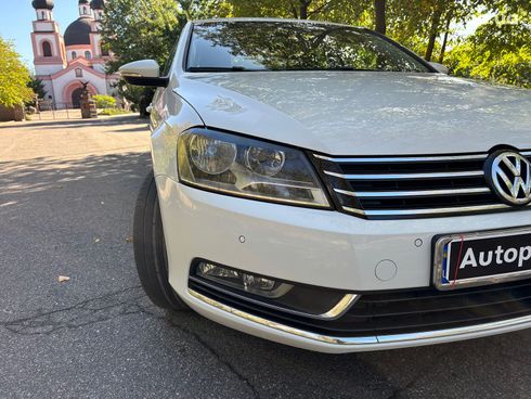 Volkswagen passat b7 2014 белый - фото 9
