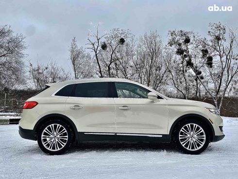 Lincoln MKX 2016 бежевый - фото 15