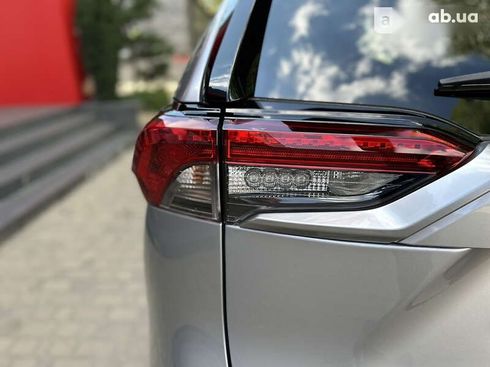 Toyota RAV4 2020 - фото 21