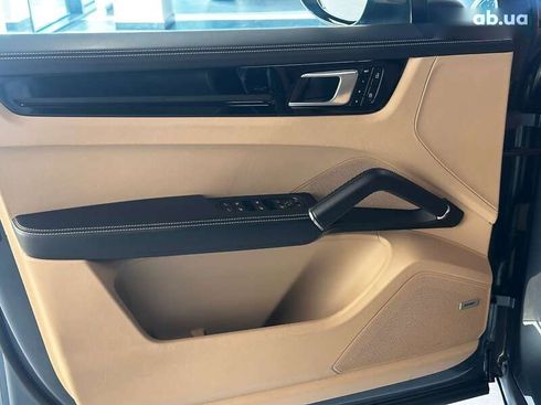 Porsche Cayenne 2019 - фото 25