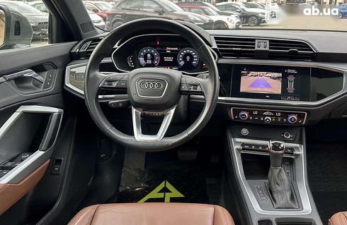 Audi Q3 2019 - фото 18