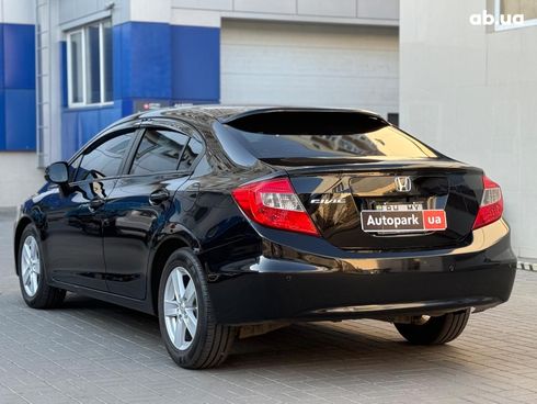Honda Civic 2012 черный - фото 8