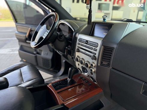Infiniti QX56 2004 - фото 17