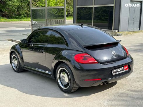 Volkswagen Beetle 2016 черный - фото 6