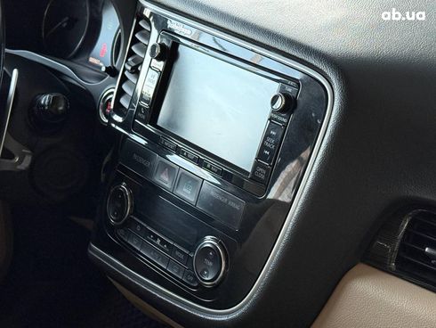 Mitsubishi Outlander 2016 синий - фото 20