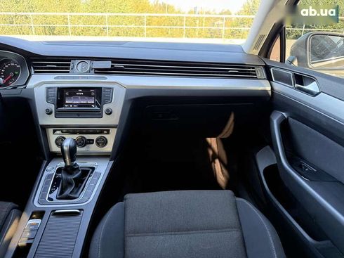 Volkswagen Passat 2016 - фото 22