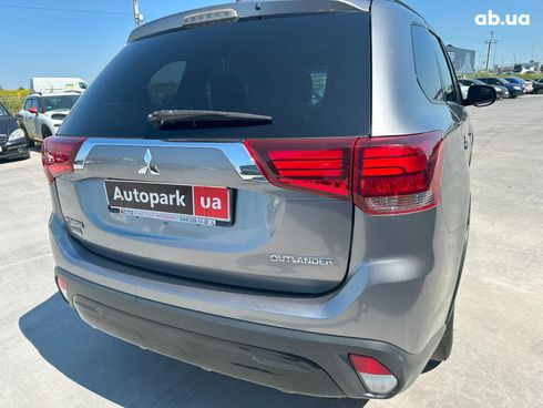 Mitsubishi Outlander 2019 серый - фото 48
