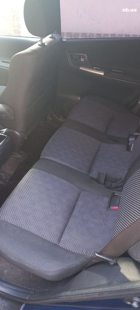Toyota Corolla Verso 2004 синий - фото 6