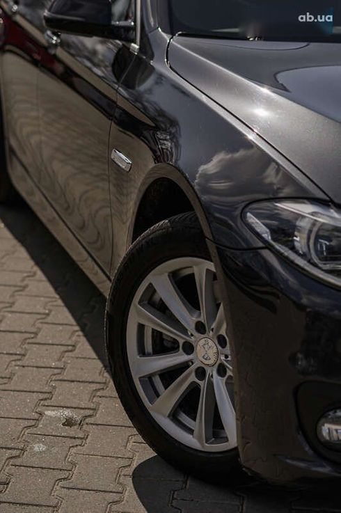 BMW 5 серия 2015 - фото 6
