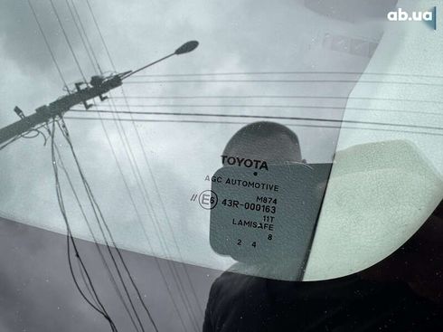 Toyota Corolla 2008 - фото 12