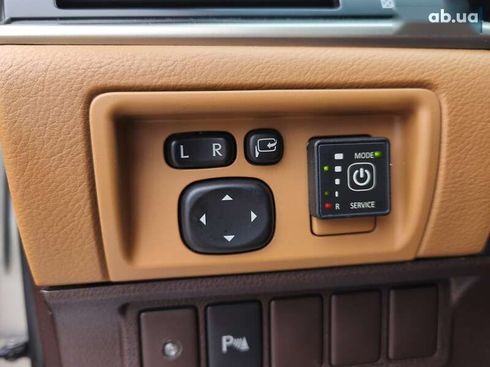Lexus ES 2018 - фото 22