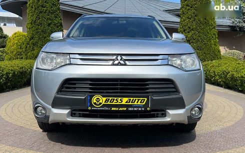 Mitsubishi Outlander 2015 - фото 2