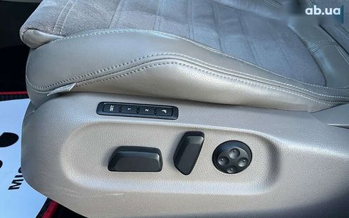 Volkswagen Passat 2010 - фото 18
