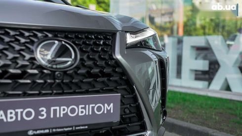 Lexus UX 2023 - фото 12