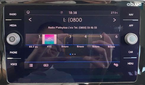 Volkswagen Passat 2019 - фото 25