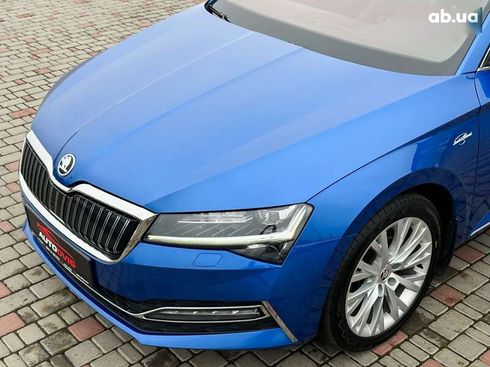 Skoda Superb 2020 - фото 12