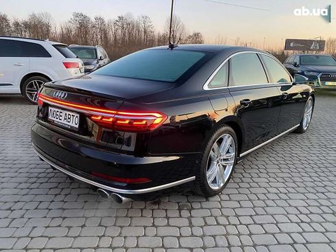 Audi S8 2019 - фото 7