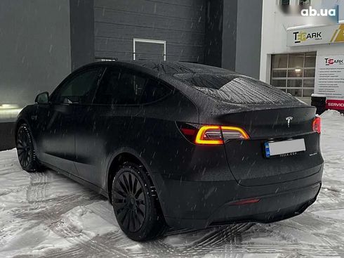 Tesla Model Y 2023 - фото 8