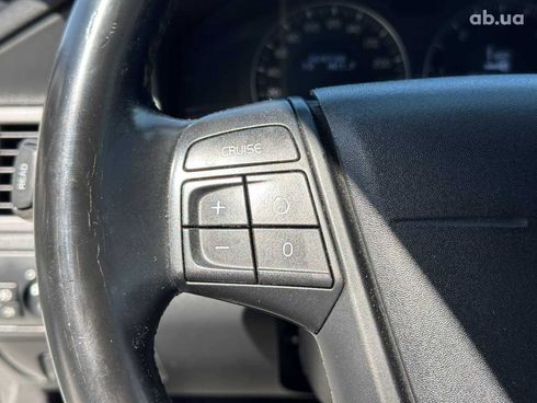Volvo XC70 2010 белый - фото 20