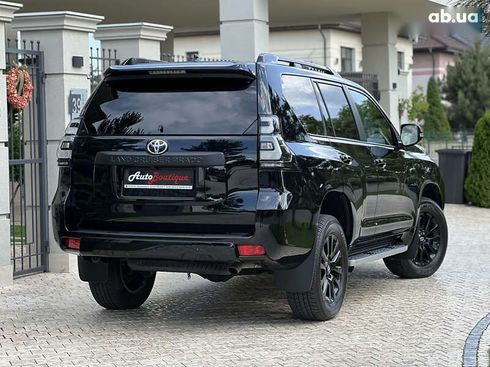 Toyota Land Cruiser Prado 2023 - фото 15