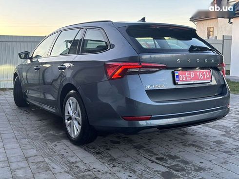 Skoda Octavia 2021 - фото 14