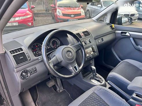 Volkswagen Touran 2015 - фото 15