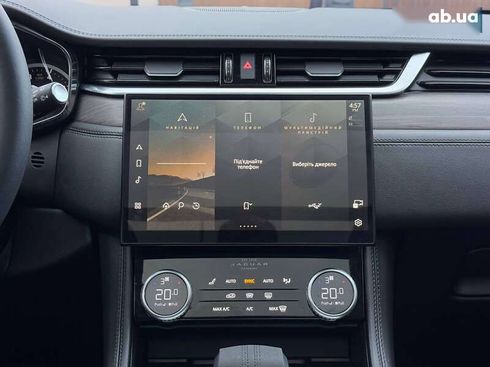 Jaguar F-Pace 2023 - фото 23