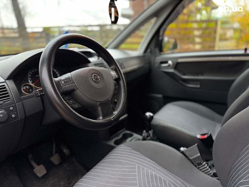 Opel Meriva 2006 черный - фото 24