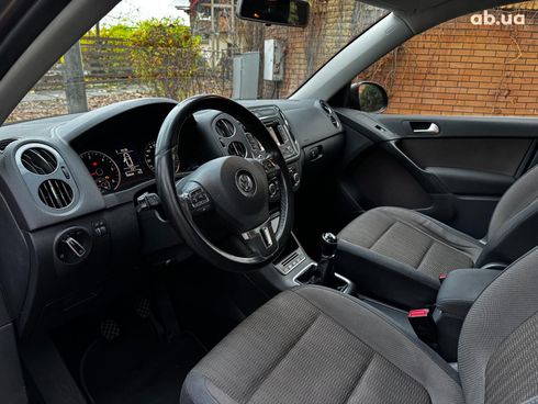 Volkswagen Tiguan 2012 коричневый - фото 12