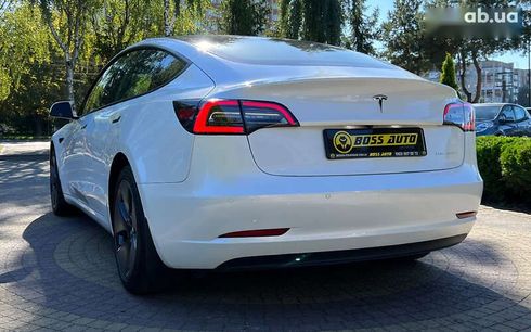 Tesla Model 3 2022 - фото 6