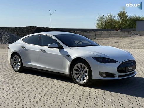 Tesla Model S 2013 - фото 10