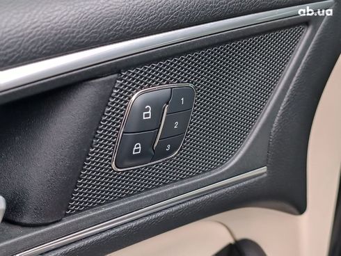 Ford Edge 2017 бежевый - фото 22