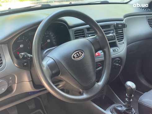 Kia Rio 2008 оранжевый - фото 13