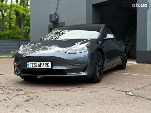 Tesla Model 3 2022 - фото 4