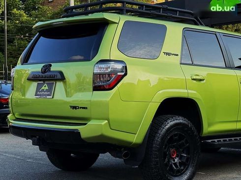 Toyota 4Runner 2021 - фото 18