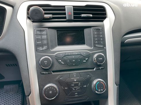 Ford Fusion 2015 синий - фото 24
