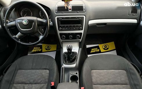 Skoda Octavia 2011 - фото 16