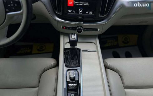 Volvo XC60 2018 - фото 14
