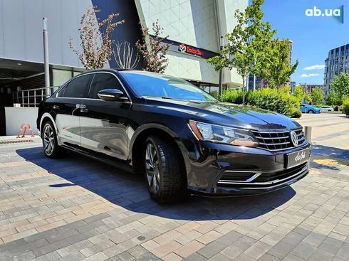 Volkswagen Passat 2017 - фото 26