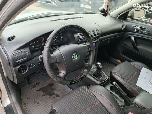Skoda Superb 2006 серый - фото 20