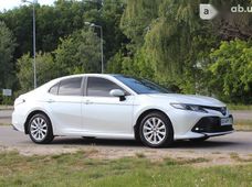 Купить Toyota Camry 2020 бу в Днепре - купить на Автобазаре