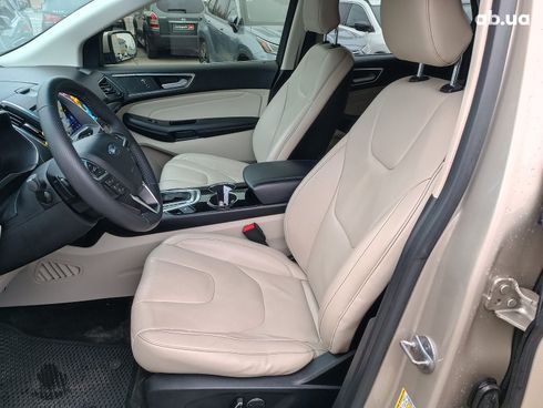 Ford Edge 2017 бежевый - фото 19