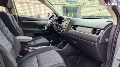 Mitsubishi Outlander 2013 - фото 13