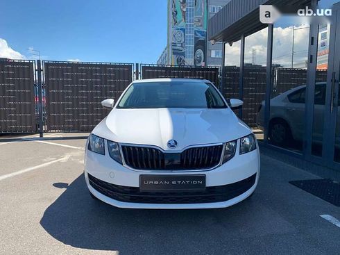 Skoda Octavia 2019 - фото 4