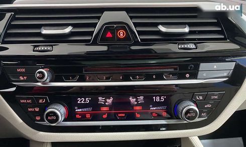 BMW 5 серия 2017 - фото 27