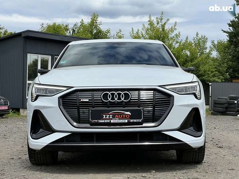 Audi E-Tron 2021 - фото 2