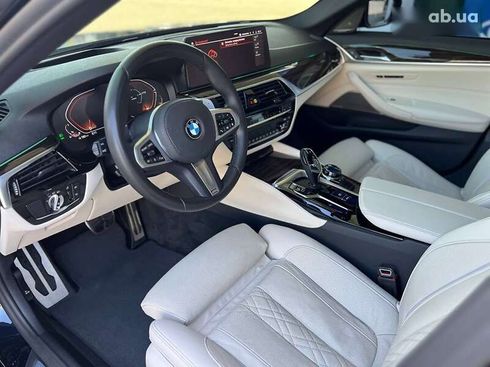 BMW 5 серия 2021 - фото 20